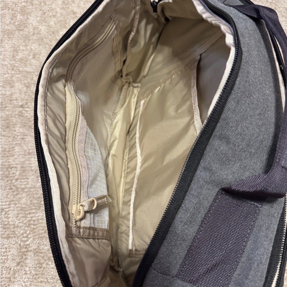 Nixon Black and Gray Duffel Bag - Picture 4 of 4